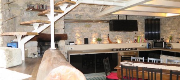 7 rooms House in Villafranca in Lunigiana, Italy No. 45592 10