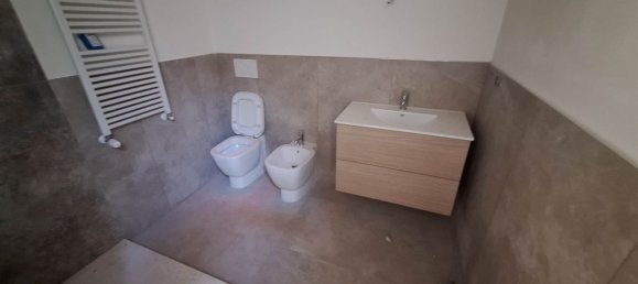 4 bedrooms Penthouse in Florence, Italy No. 333934 17