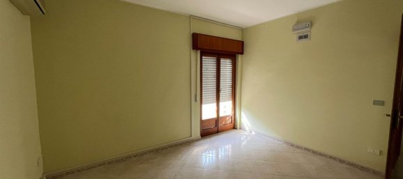 92m² Commercial property in Pachino, Italy No. 328864 8