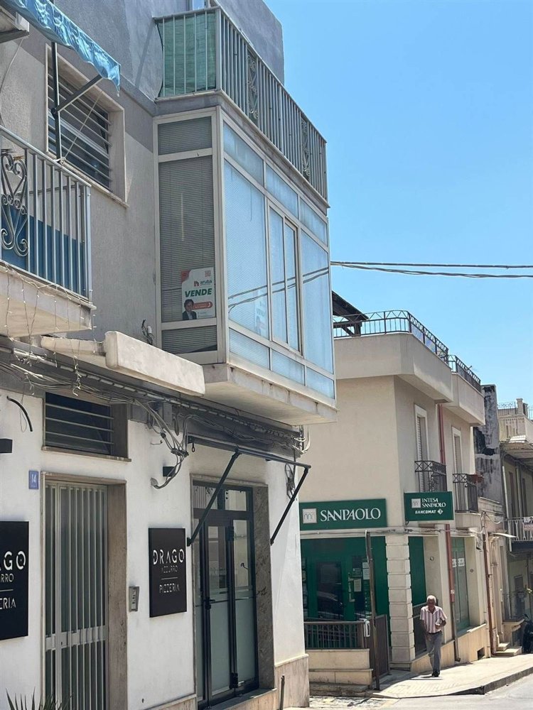 92m² Commercial property in Pachino, Italy No. 328864