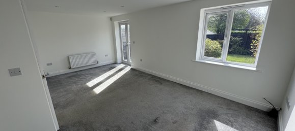 3 bedrooms House in Eccleston, United Kingdom No. 2254 3