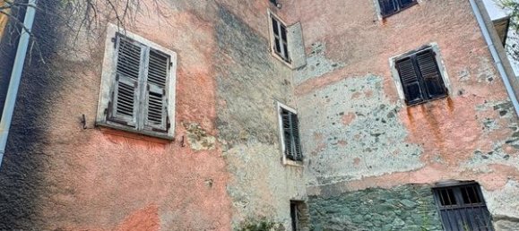 Casa de 30 habitaciónes en Bigorno, France No. 360447 2