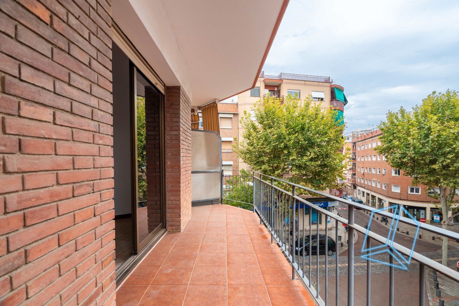3 bedrooms Apartment in Cornella De Llobregat, Spain No. 248180