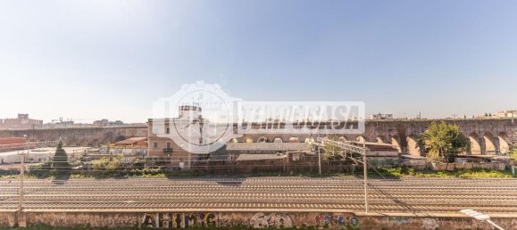 3 rooms Apartment in Rome, Italy No. 37490 13