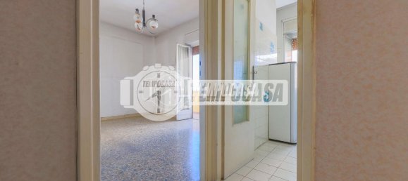 3 rooms Apartment in Rome, Italy No. 37490 30