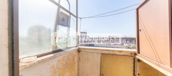 3 rooms Apartment in Rome, Italy No. 37490 16