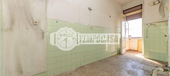 3 rooms Apartment in Rome, Italy No. 37490 22