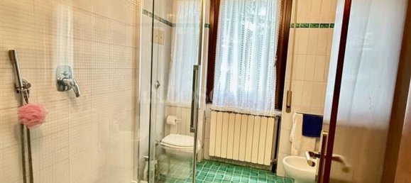 8 rooms House in Brescia, Italy No. 289622 33