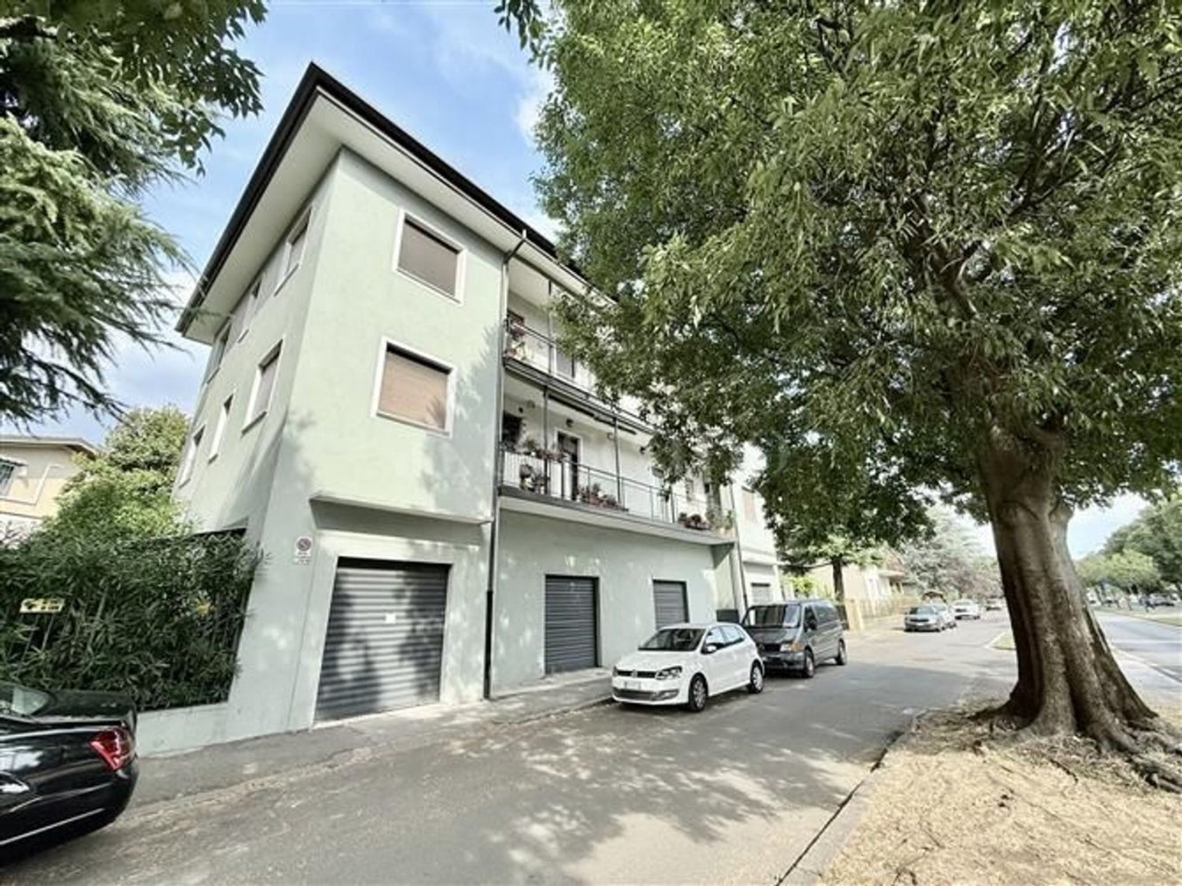 8 rooms House in Brescia, Italy No. 289622
