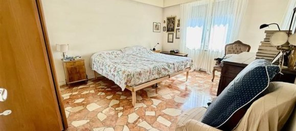8 rooms House in Brescia, Italy No. 289622 47