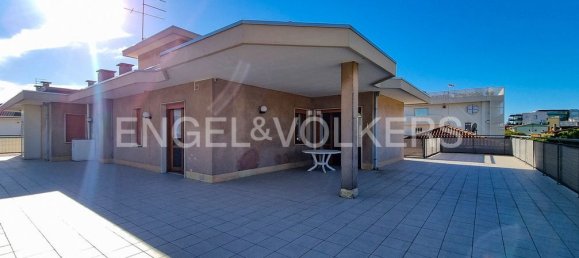 3 Schlafzimmer Penthouse in Jesolo, Italy, Nr. 107476 3