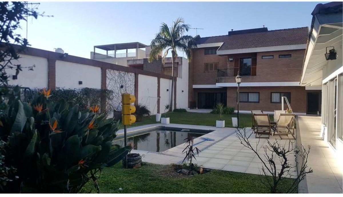 6 bedrooms House in Vicente Lopez, Argentina No. 20434