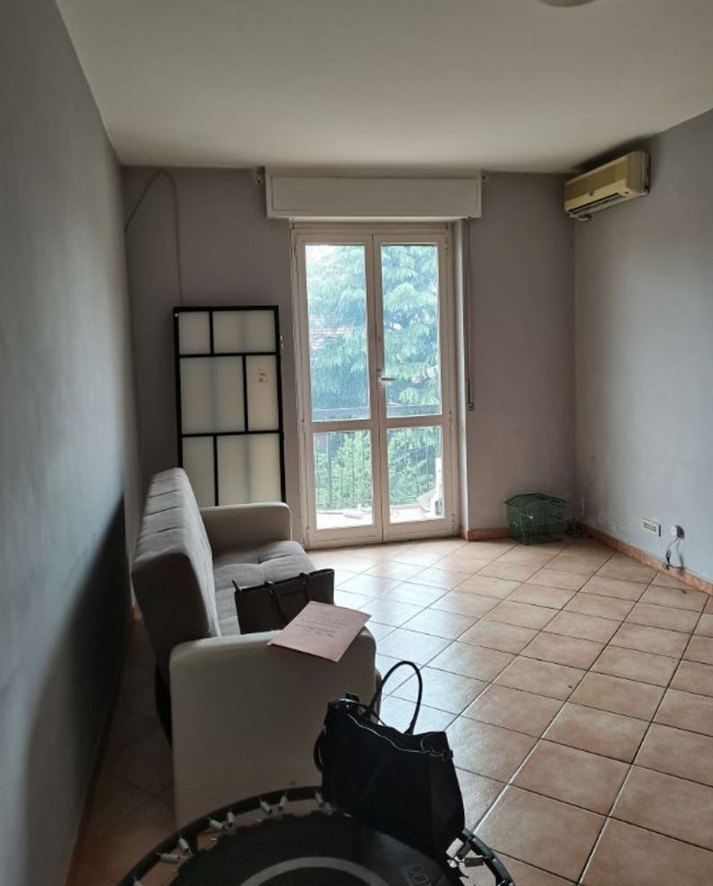 2 rooms Apartment in Cinisello Balsamo, Italy No. 6592