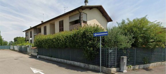 3 bedrooms Apartment in Castelgerundo, Italy No. 378483 2