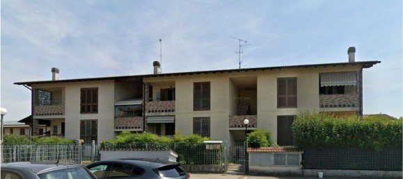 3 bedrooms Apartment in Castelgerundo, Italy No. 378483 4