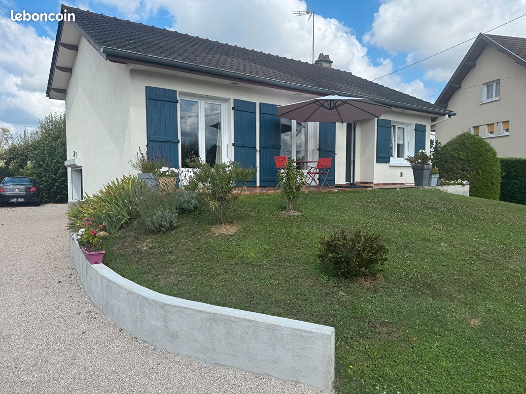 3 bedrooms House in Louhans, France No. 289917