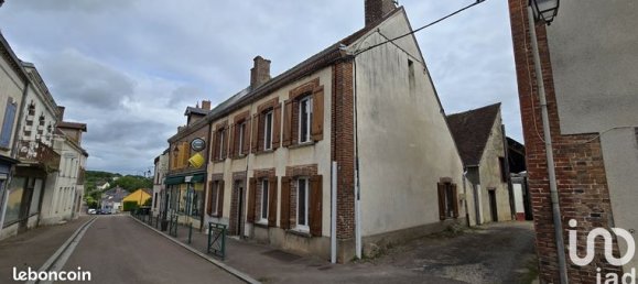 3 bedrooms House in Champignelles, France No. 353315 2