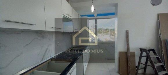 4 bedrooms Apartment in Almada, Portugal No. 84101 2