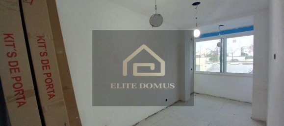 4 bedrooms Apartment in Almada, Portugal No. 84101 19