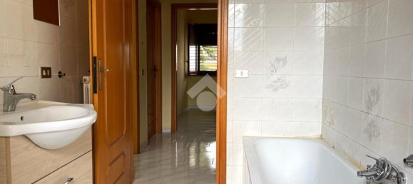 2 Schlafzimmer Wohnung in San Michele di Serino, Italy, Nr. 29760 19