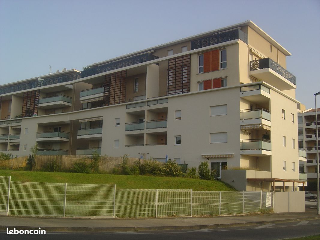 1 bedroom Apartment in Istres, France No. 332430