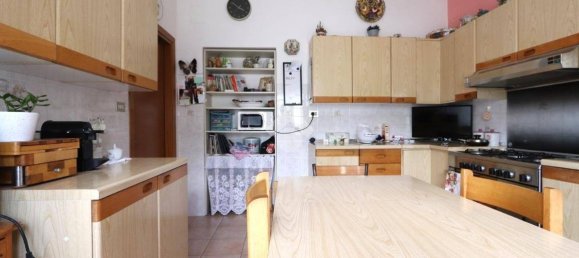 Villa de 4 dormitorios en L'Aquila, Italy No. 278930 12