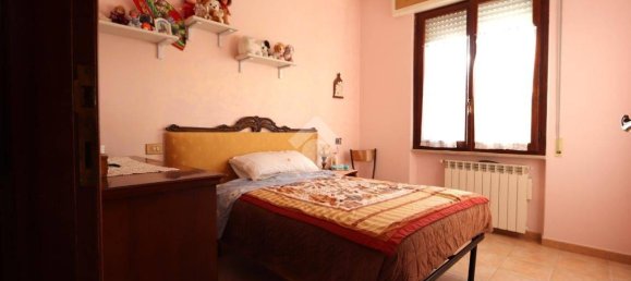 Villa de 4 dormitorios en L'Aquila, Italy No. 278930 16