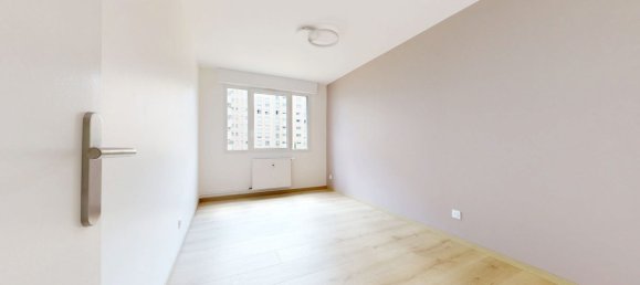 3 bedrooms Apartment in Lyon, France No. 343503 8