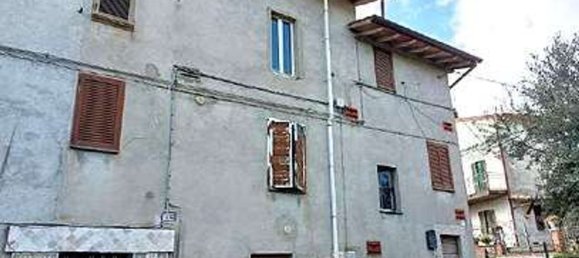 4 bedrooms Apartment in Perugia, Italy No. 377495 13