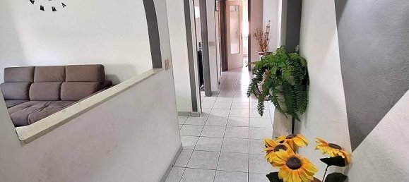 Apartamento de 2 dormitorios en Pioltello, Italy No. 327565 2