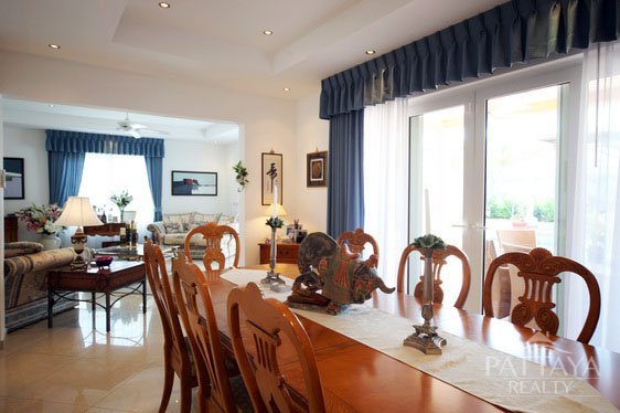 2 bedrooms Cafe / restaurant in Pattaya, Thailand No. 1509