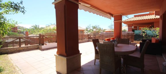 3 Schlafzimmer Haus in Marbella, Spain, Nr. 55895 22