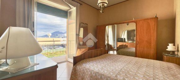 Apartamento de 3 divisões em Naples, Italy N.º 120421 12