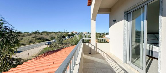 Villa de 5 dormitorios en Quarteira, Portugal No. 156806 31