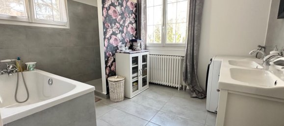 3 bedrooms House in Neuilly-Plaisance, France No. 121276 4