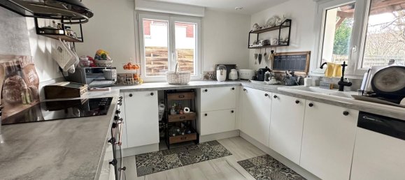 3 bedrooms House in Neuilly-Plaisance, France No. 121276 3