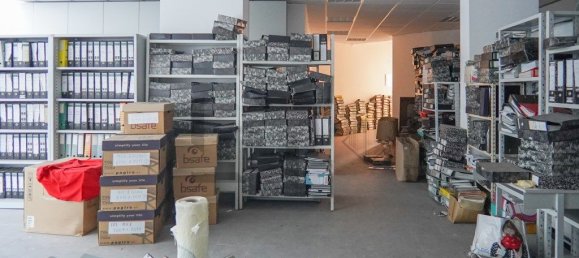 111m² Commercial property in Lisbon, Portugal No. 327858 12