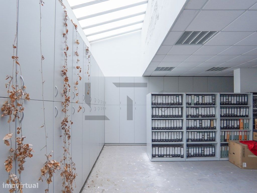  عقار تجاري في Lisbon, Portugal 111متر مربع رقم 327858