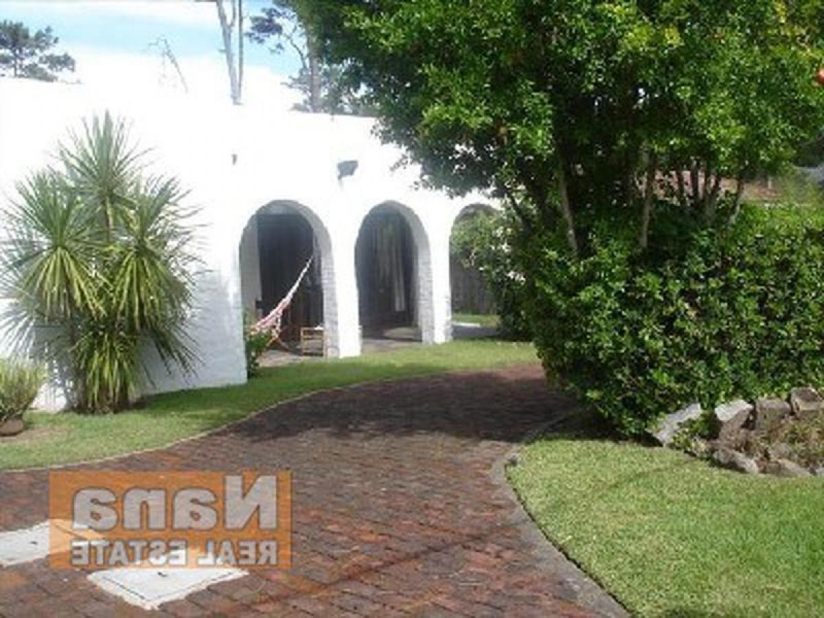 4 bedrooms House in Maldonado, Uruguay No. 7921