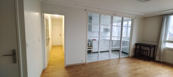 2 bedrooms Apartment in Issy-les-Moulineaux, France No. 182751 16