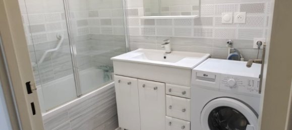 2 bedrooms Apartment in Issy-les-Moulineaux, France No. 182751 12