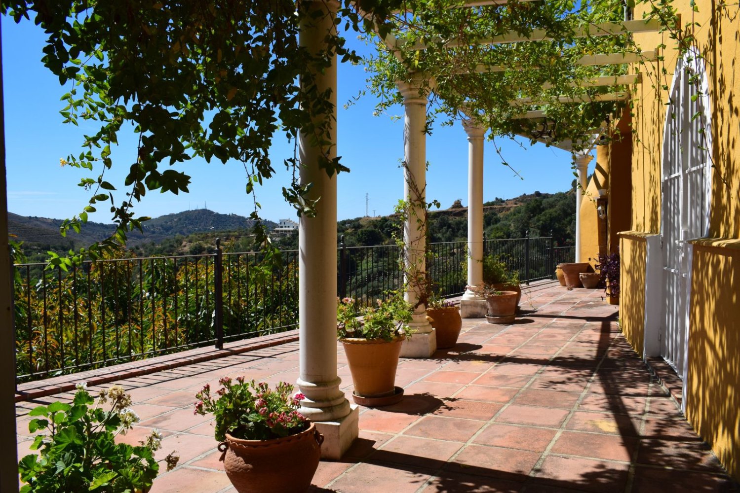 4 bedrooms House in Ojen, Spain No. 67422