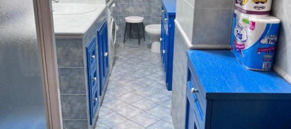 2-salle Appartement à Rome, Italy No. 51731 3