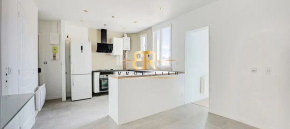 2 bedrooms Apartment in Aubervilliers, France No. 184840 2