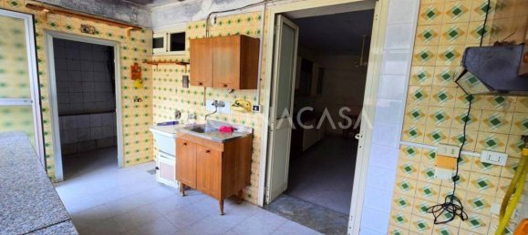 Apartamento de 4 dormitorios en Naples, Italy No. 321358 25