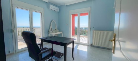 4 bedrooms Villa in Epanomi, Greece No. 2284 8