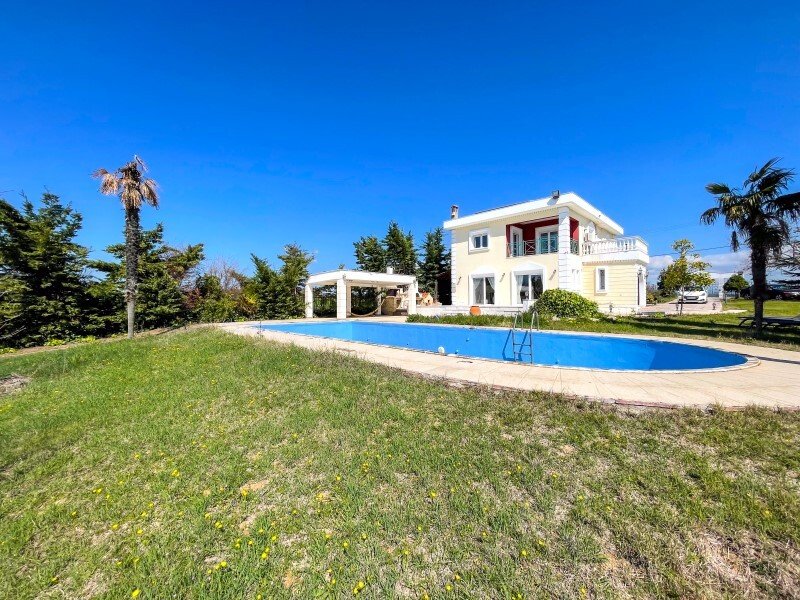 4 bedrooms Villa in Epanomi, Greece No. 2284