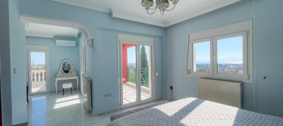 4 bedrooms Villa in Epanomi, Greece No. 2284 12