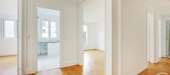 2 bedrooms Apartment in Paris, France No. 178262 12