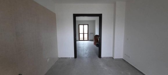 Apartamento de 4 habitaciónes en San Marcellino, Italy No. 107350 3